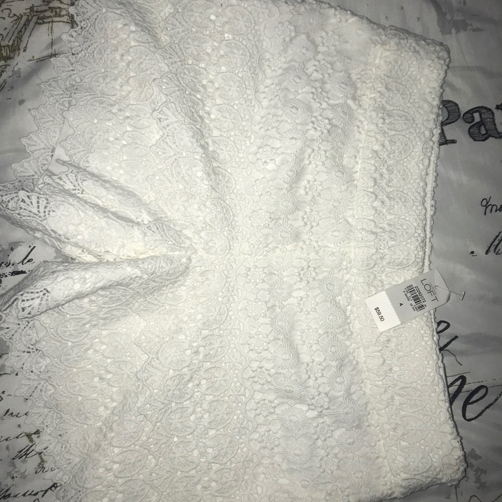 LOFT- The Rivera Short (white floral shorts) NEW